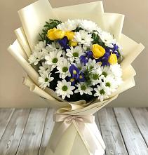 Букет цветов из:  Ирисы, Хризантемы и Розы #REPLACE_PRED# Аксеново