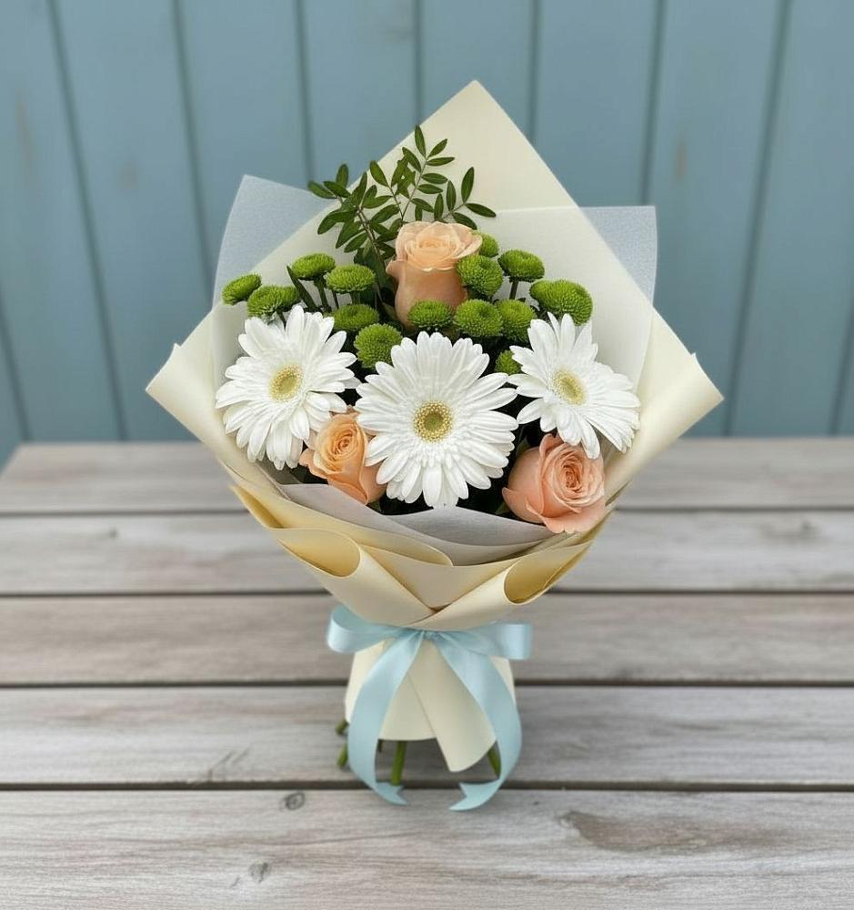 Букет герберы и розы в Аксеново Букет цветов из: Герберы, Розы и Хризантемы в Аксеново