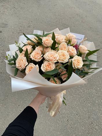 Букет Кремовые розы Латте в Аксеново