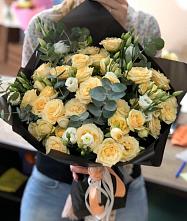 Букет цветов из:  Розы и Лизиантусы в Аксеново