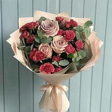 Букет цветов из:  Гвоздики и Розы в Аксеново